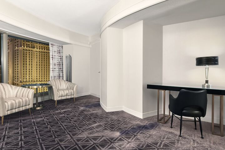 Room 51 of 74