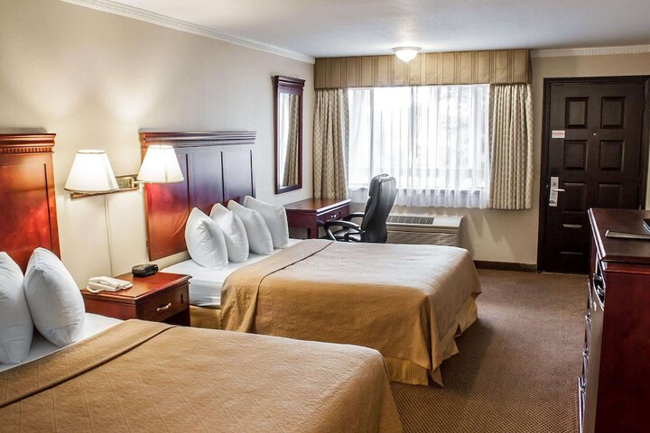 Room 21 of 33