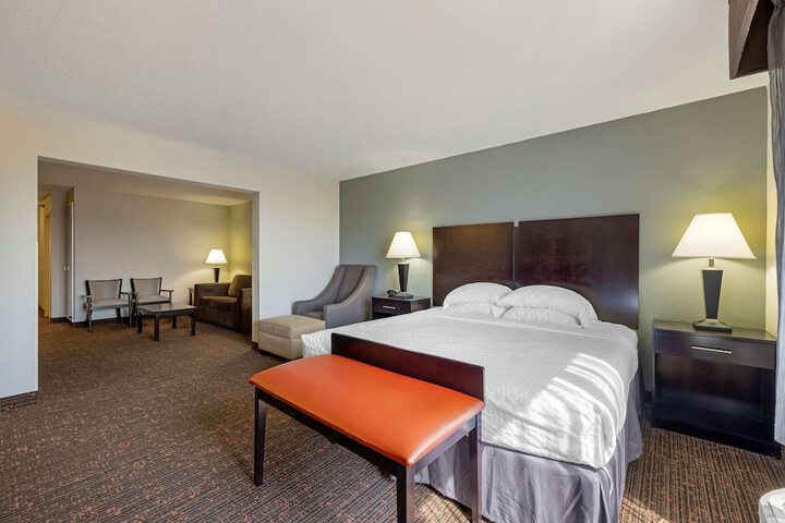 Room 15 of 40