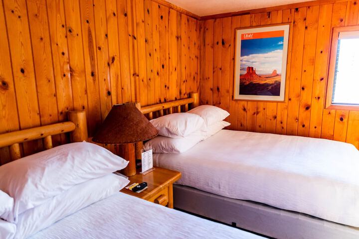 Room 15 of 37