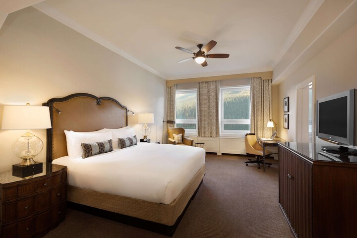 Room 157 of 215
