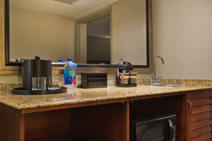 Embassy Suites by Hilton San Francisco Airport Waterfront
