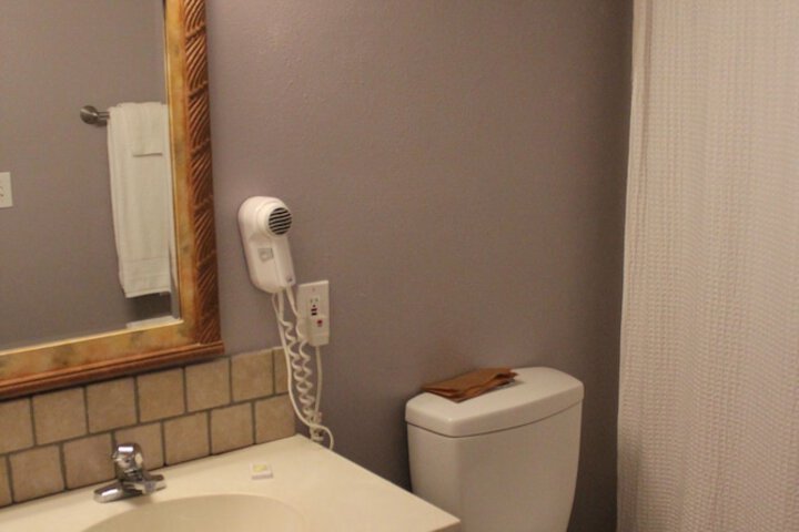 Room 112 of 219