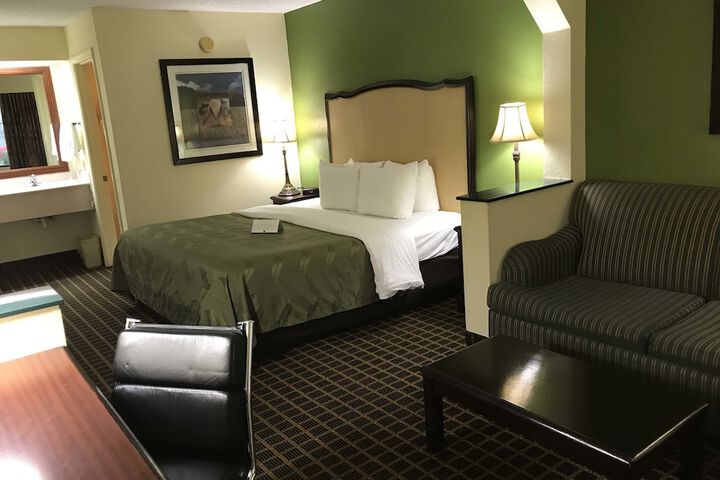 Room 16 of 21