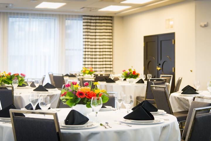 Hotel Indigo Kansas City Downtown by IHG