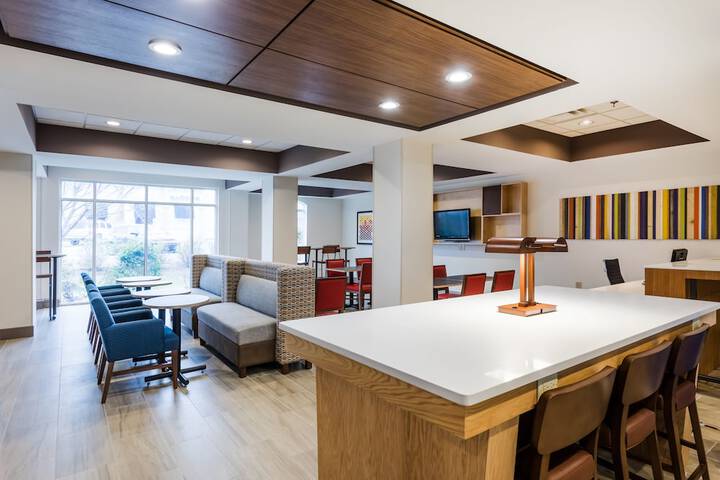 Holiday Inn Express Hotel & Suites Bremen by IHG