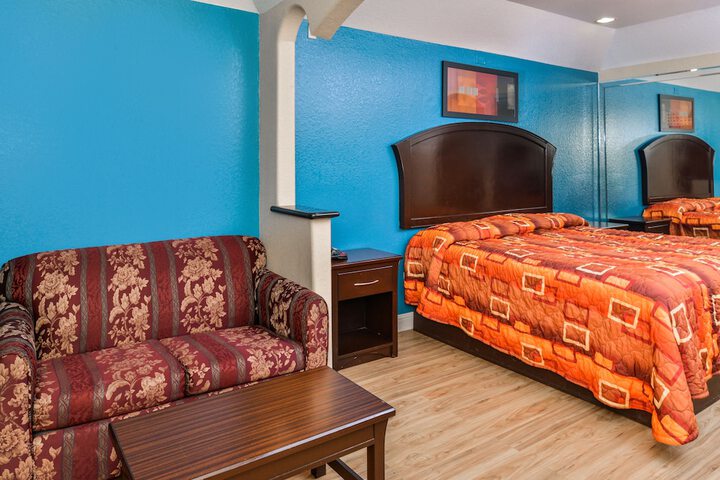 Room 6 of 29