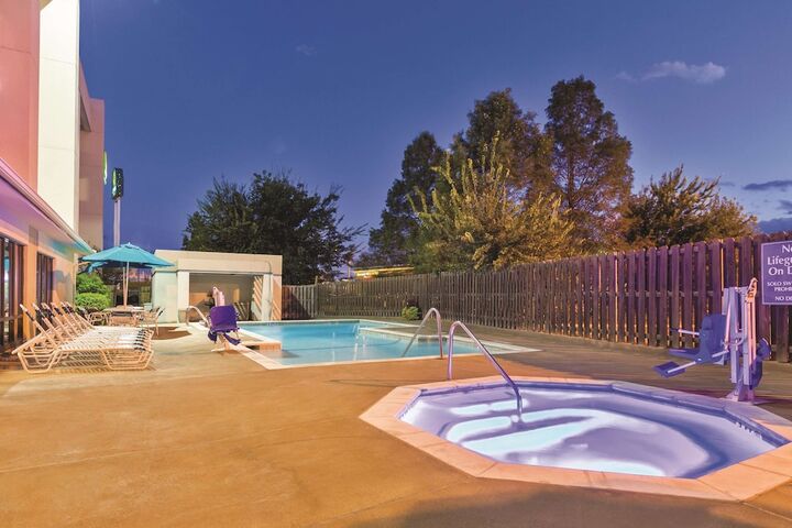 Pool 3 of 29