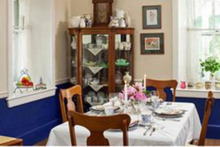 Artists Inn & Gallery
