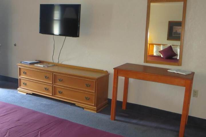 Room 27 of 50