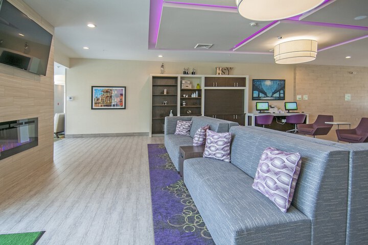 Hotel 6 of 38