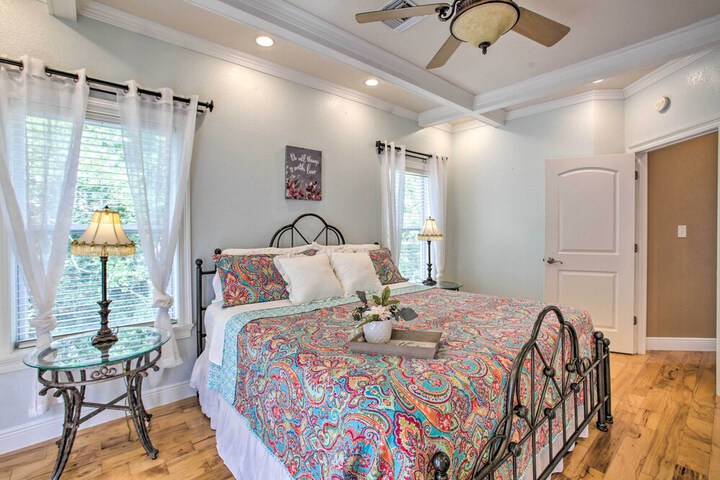 Waveland Family House 4-minute Drive to the Beach
