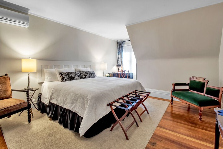 Room 46 of 72