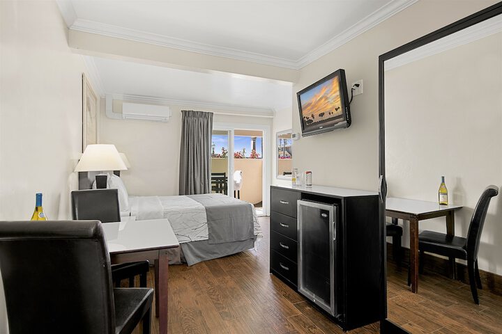 Room 16 of 69