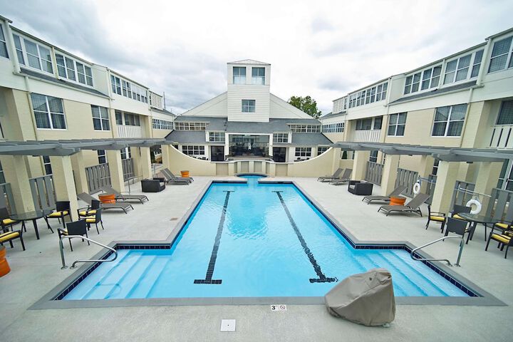 Pool 2 of 28