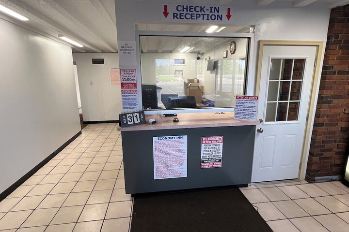 Economy Inn
