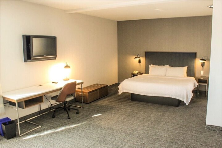 Room 54 of 65