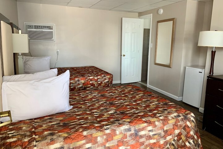 Room 28 of 41