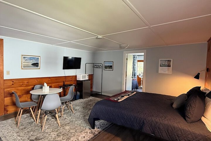 Yardarm Motel
