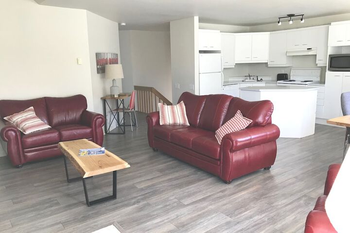 Room 40 of 211