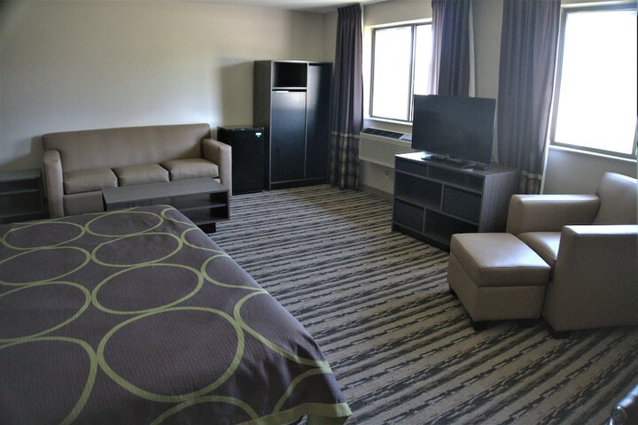 Room 21 of 36