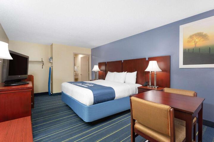 Days Inn by Wyndham Chipley