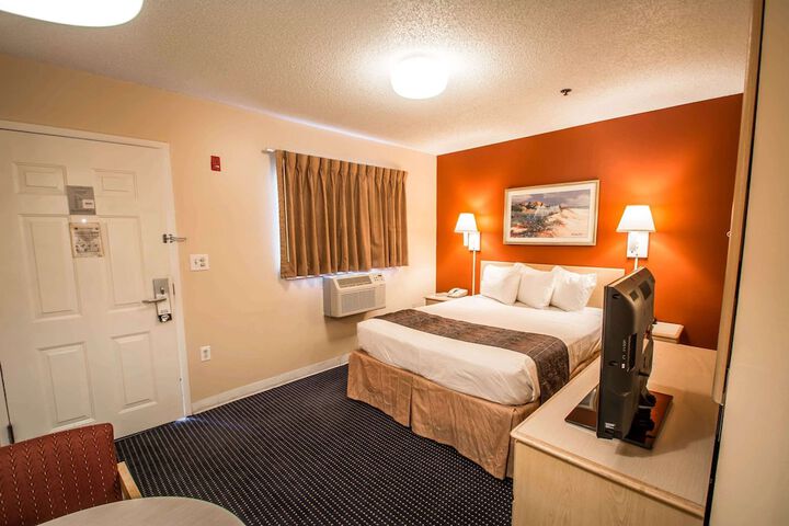 Room 16 of 32