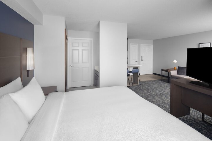 Room 17 of 29