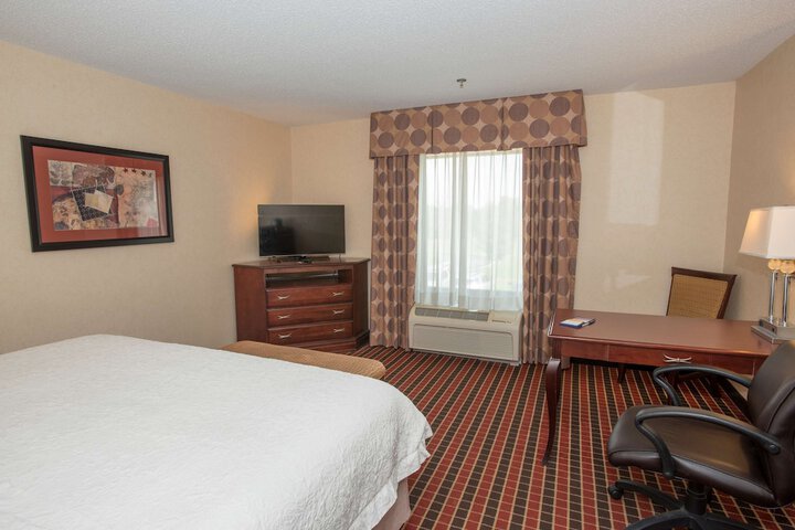 Room 35 of 47