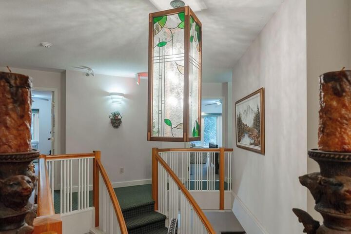 Cedar Wood Lodge B & B
