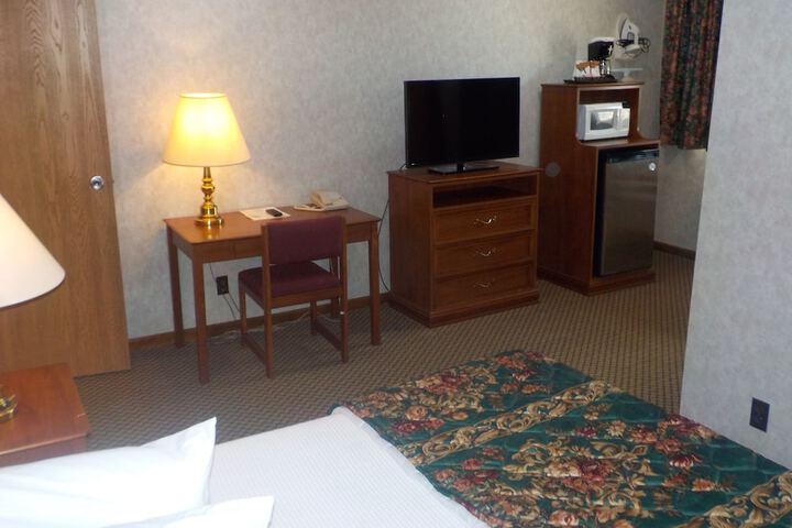 Room 37 of 43