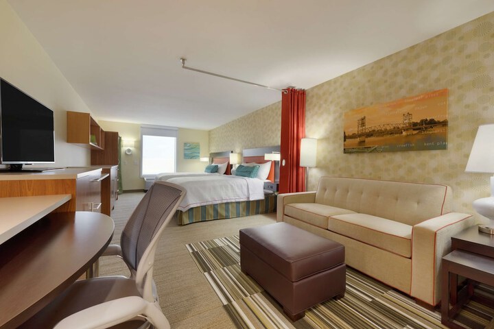 Room 12 of 29