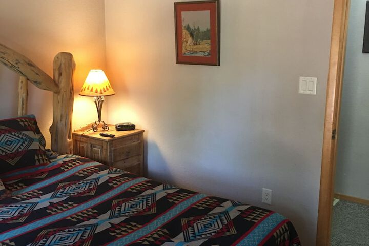 Room 30 of 47