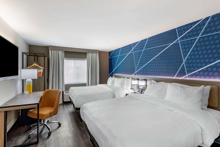 Room 16 of 35