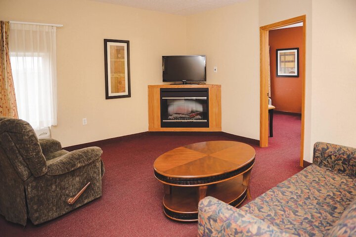Quality Inn & Suites Ames Conference Center Near ISU Campus