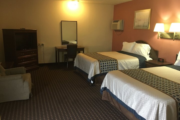 Room 7 of 27