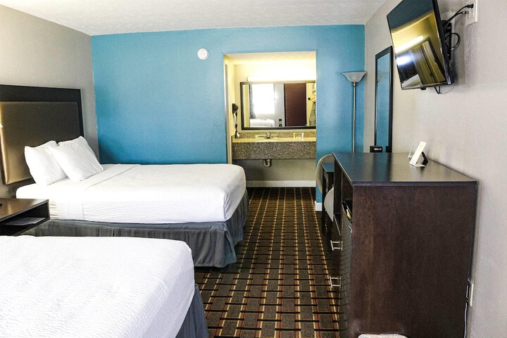 Days Inn by Wyndham Little River