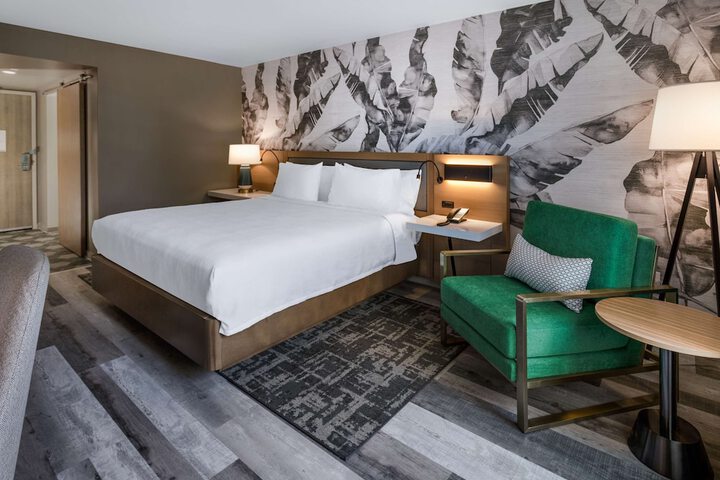 Room 21 of 31