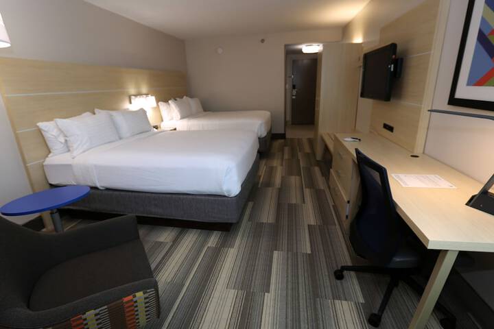 Room 8 of 41