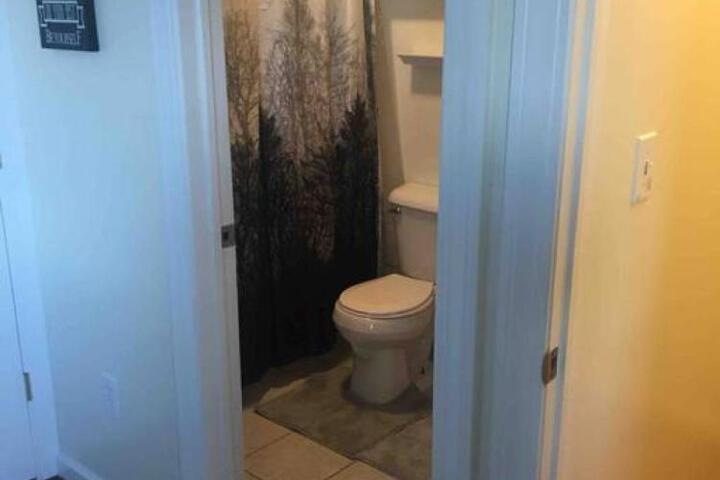Lovely one bedroom with free parking