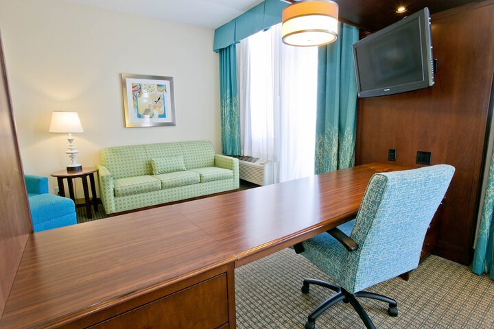 Room 47 of 146