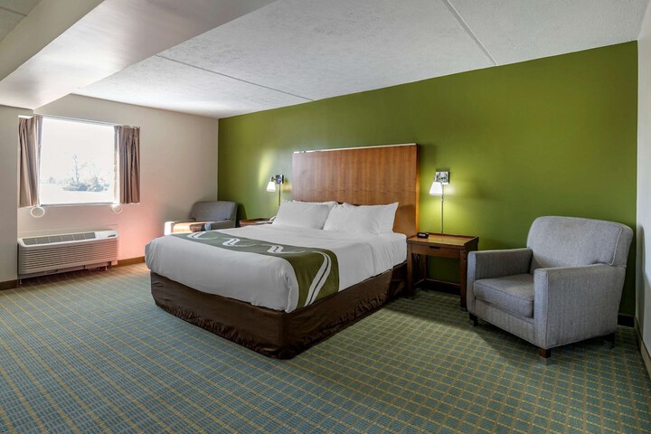 Room 14 of 46