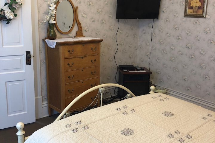 Room 19 of 44