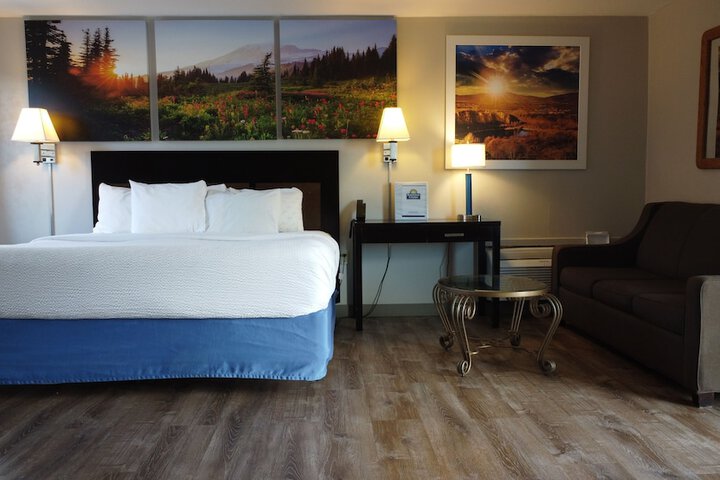 Days Inn & Suites by Wyndham Trinidad