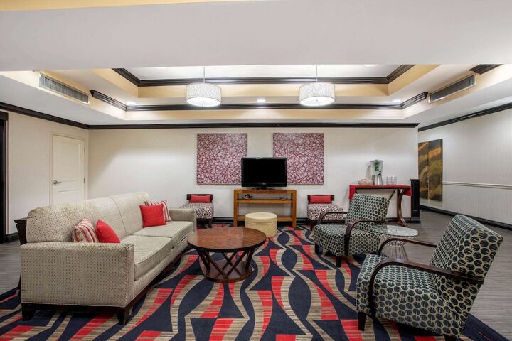 Hotel Interior 12 of 38