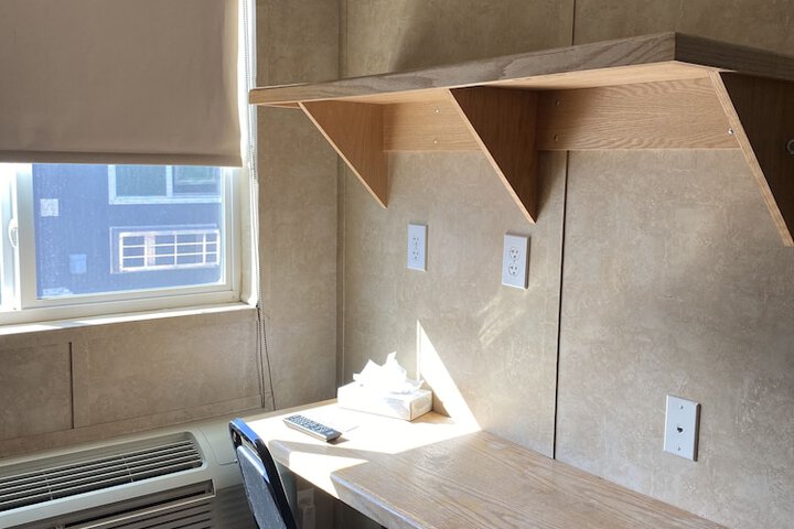 Room 11 of 36