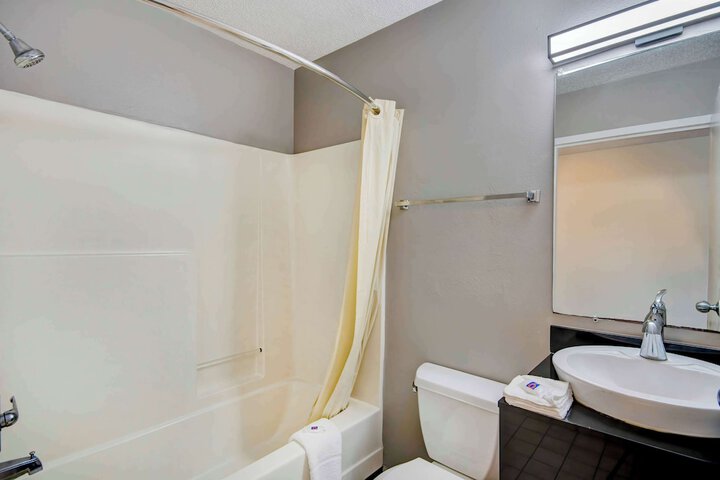 Studio 6 Extended Stay - Ocean Springs MS