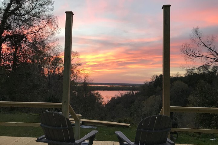 Clermont Bluffs B & B