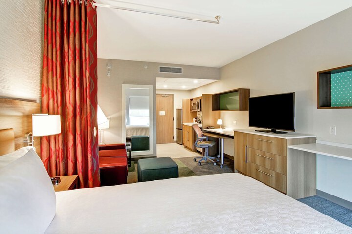 Room 47 of 62