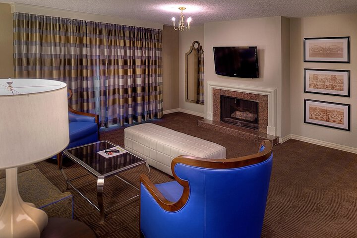 Room 35 of 72